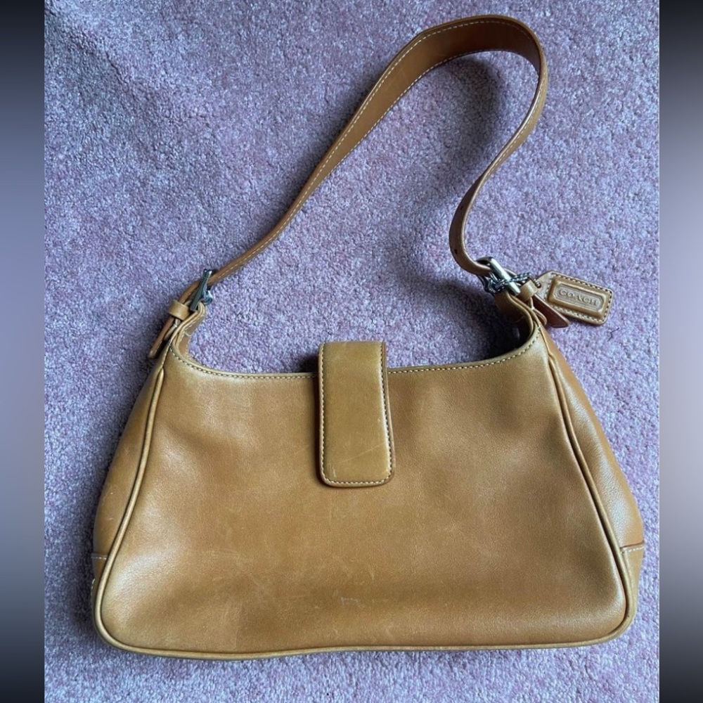 Women’s coach purse